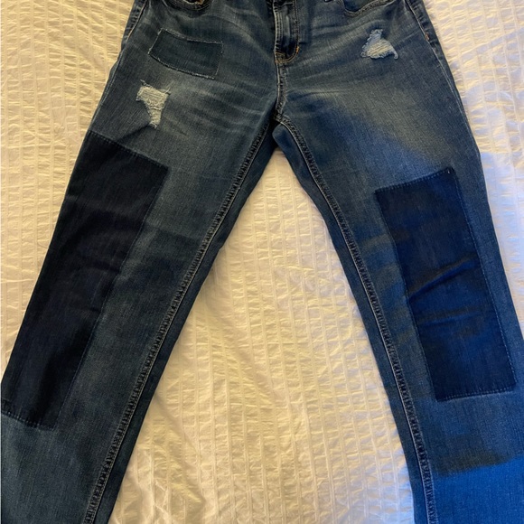 Old Navy Boyfriend Straight Jeans - Picture 4 of 7